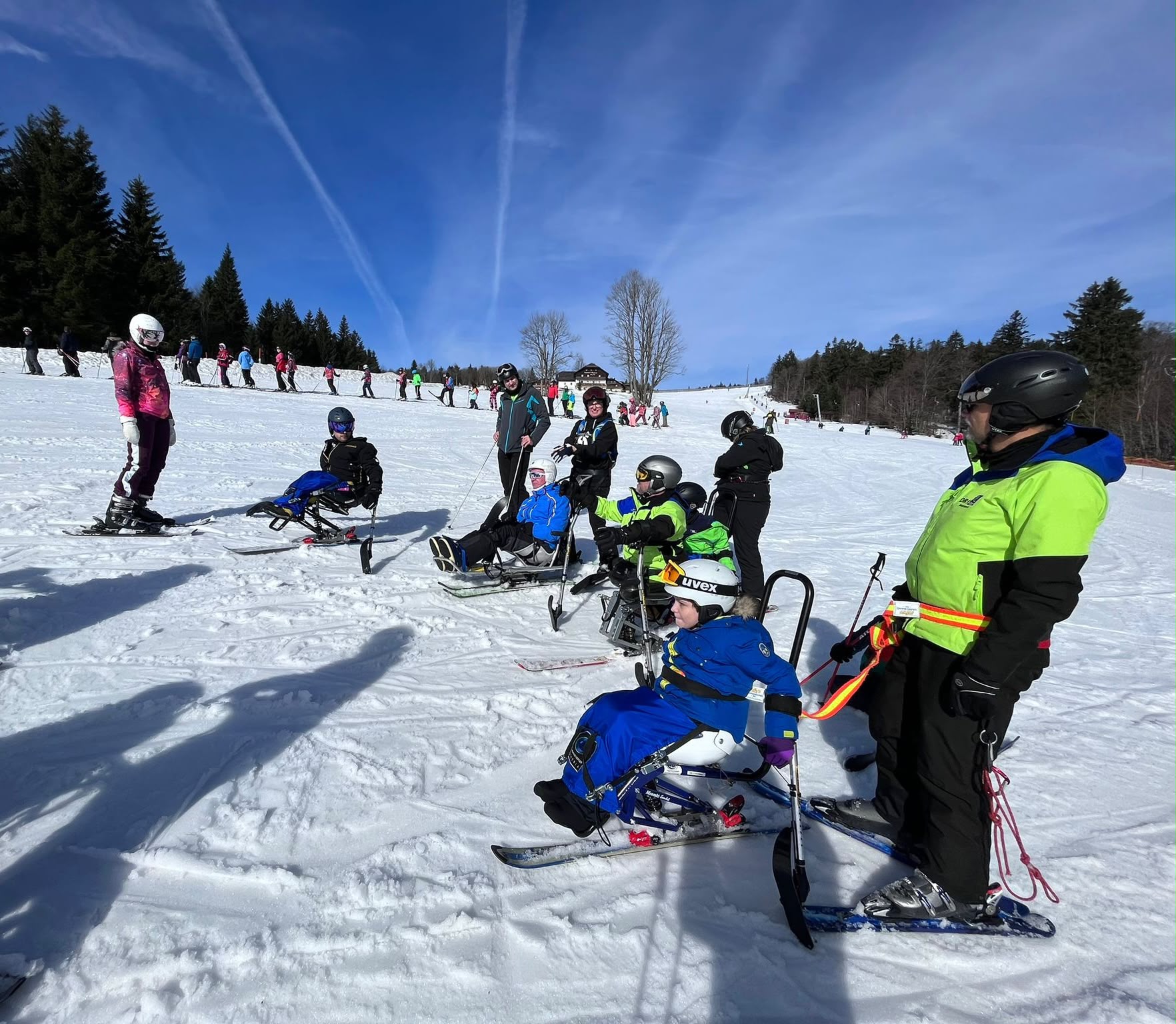 Skifahrer mit Handicap in Mitterdorf